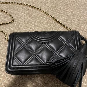 Tory Burch Fleming quilted black wallet crossbody purse gold chain hardware